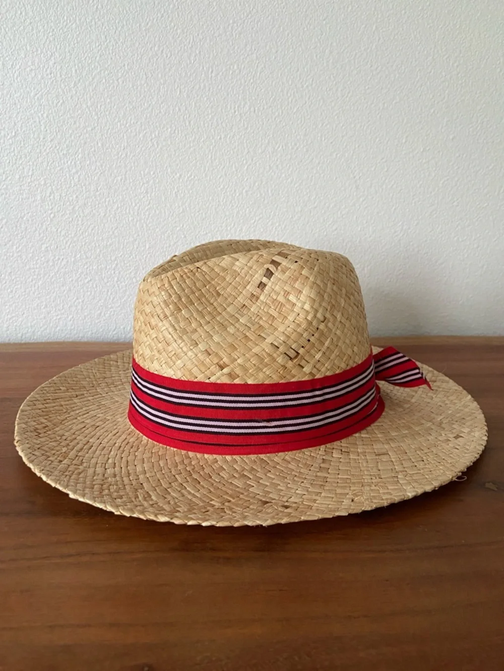 Forever 21 straw hat neutral tan woven summer hat with red ribbon band 57 cm M/L